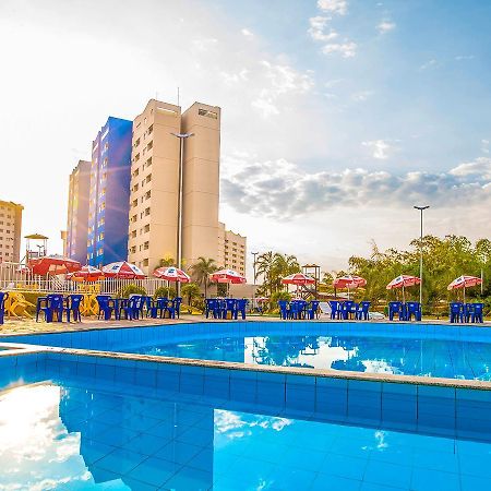 Golden Dolphin Express - Viva Ferias Apartment Калдас Новас Екстериор снимка