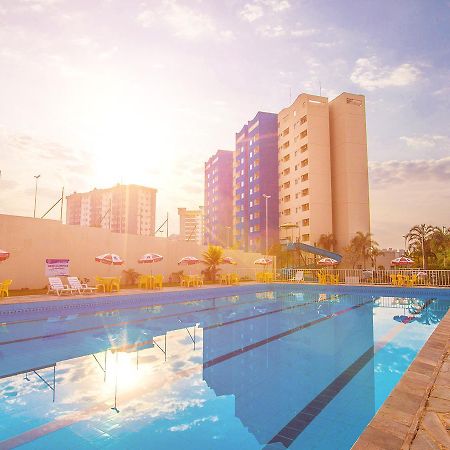Golden Dolphin Express - Viva Ferias Apartment Калдас Новас Екстериор снимка